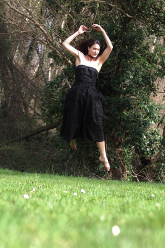 Shooting April 2014 bei Basel.
Foto: Maria Topinkova Shooting April 2014 bei Basel.
Foto: Maria Topinkova